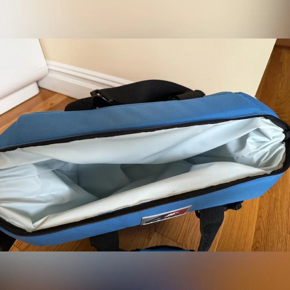 Brand New: 🧊🧊 AO Canvas Series 24 Can Cooler Bag 🧊🧊 - Picture 4 of 7